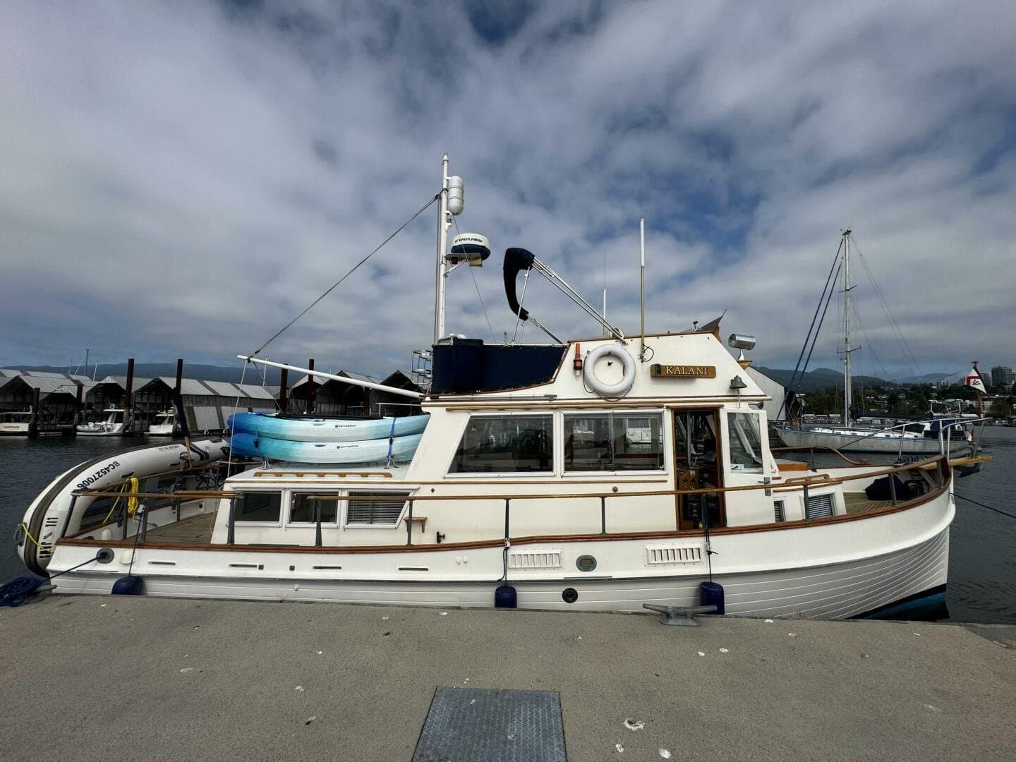 1974 Grand Banks 36 Classic