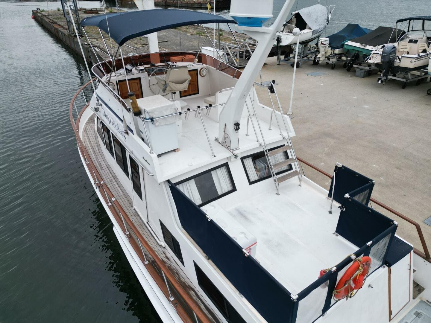 1988 Ocean Alexander 40 Tri Cabin