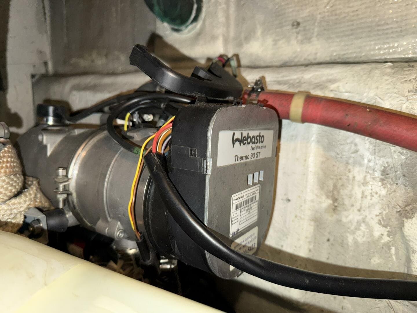 1988 Ocean Alexander 40 Tri Cabin