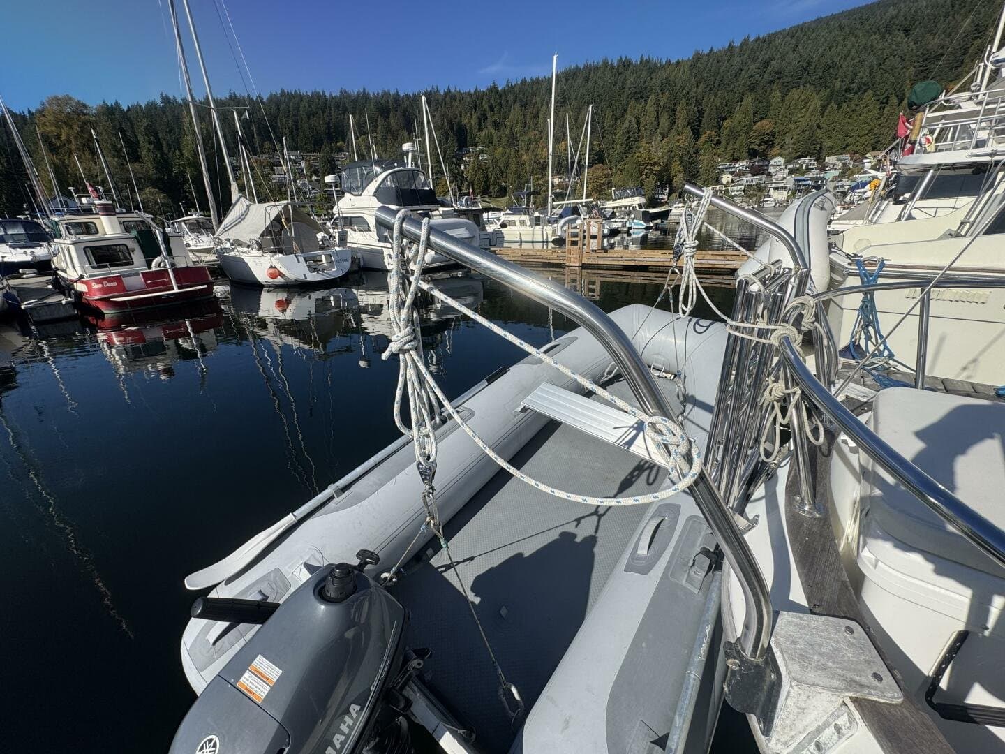 1981 Truant 37 Raised Pilothouse