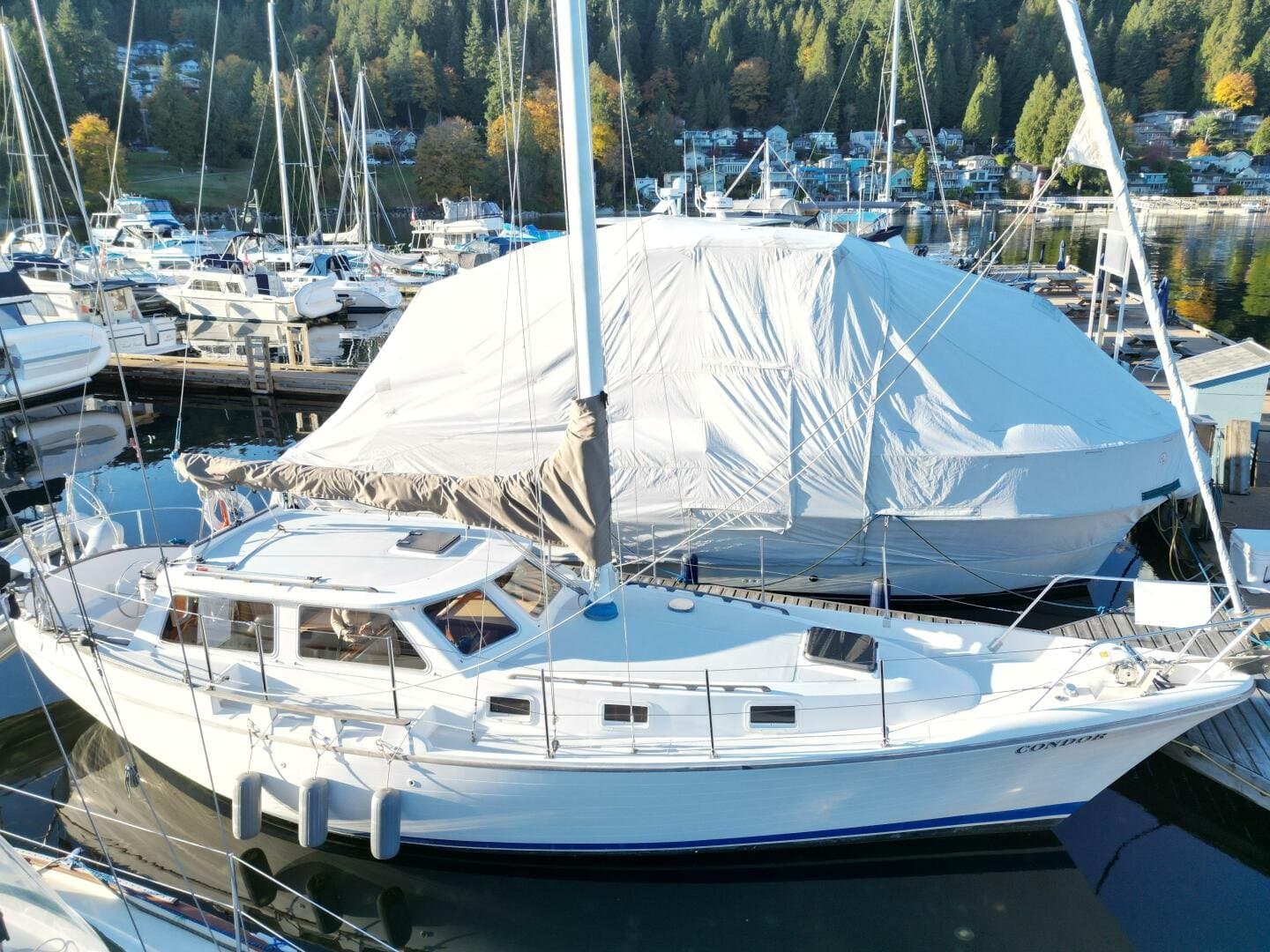1981 Truant 37 Raised Pilothouse