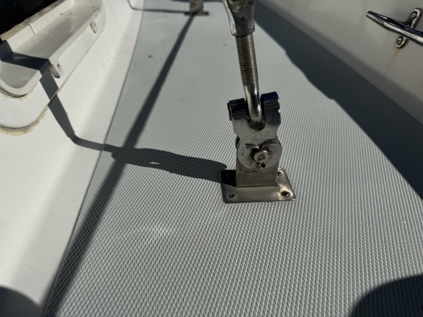 1981 Truant 37 Raised Pilothouse