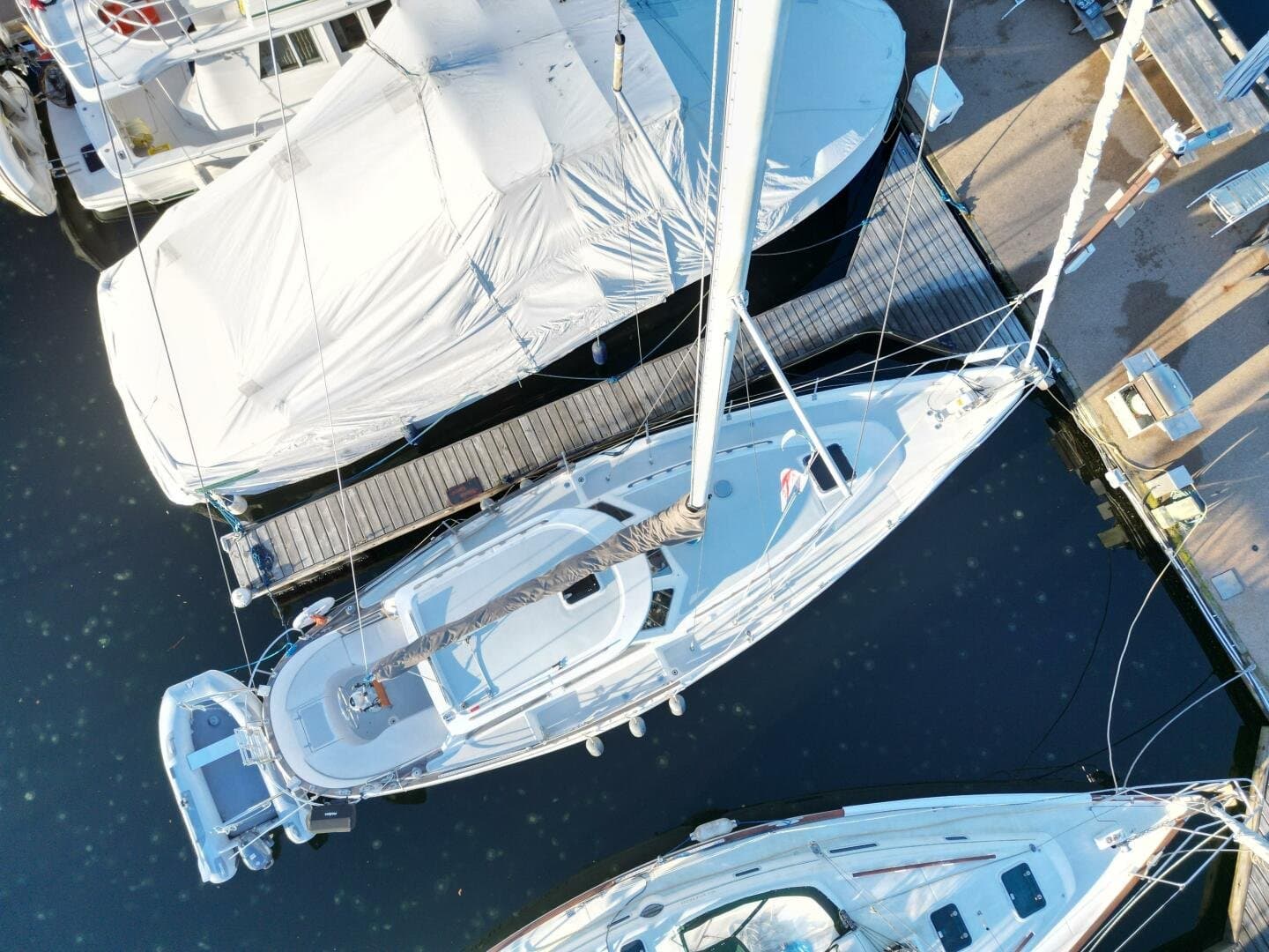 1981 Truant 37 Raised Pilothouse