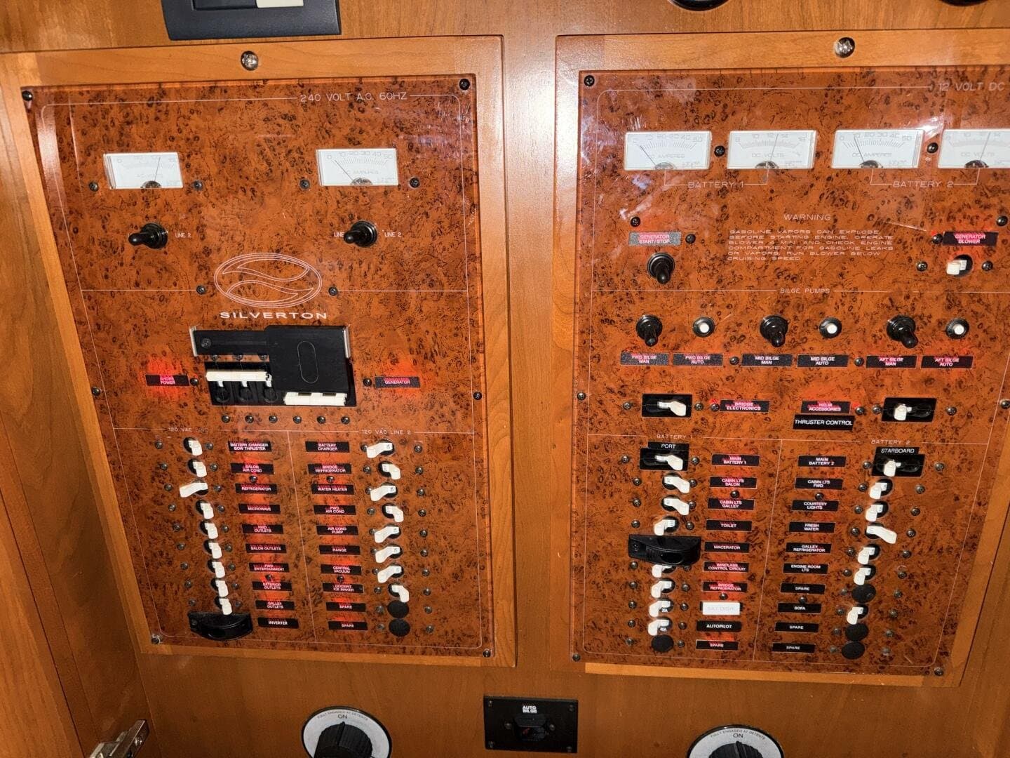 2006 Silverton 38 Sport Bridge