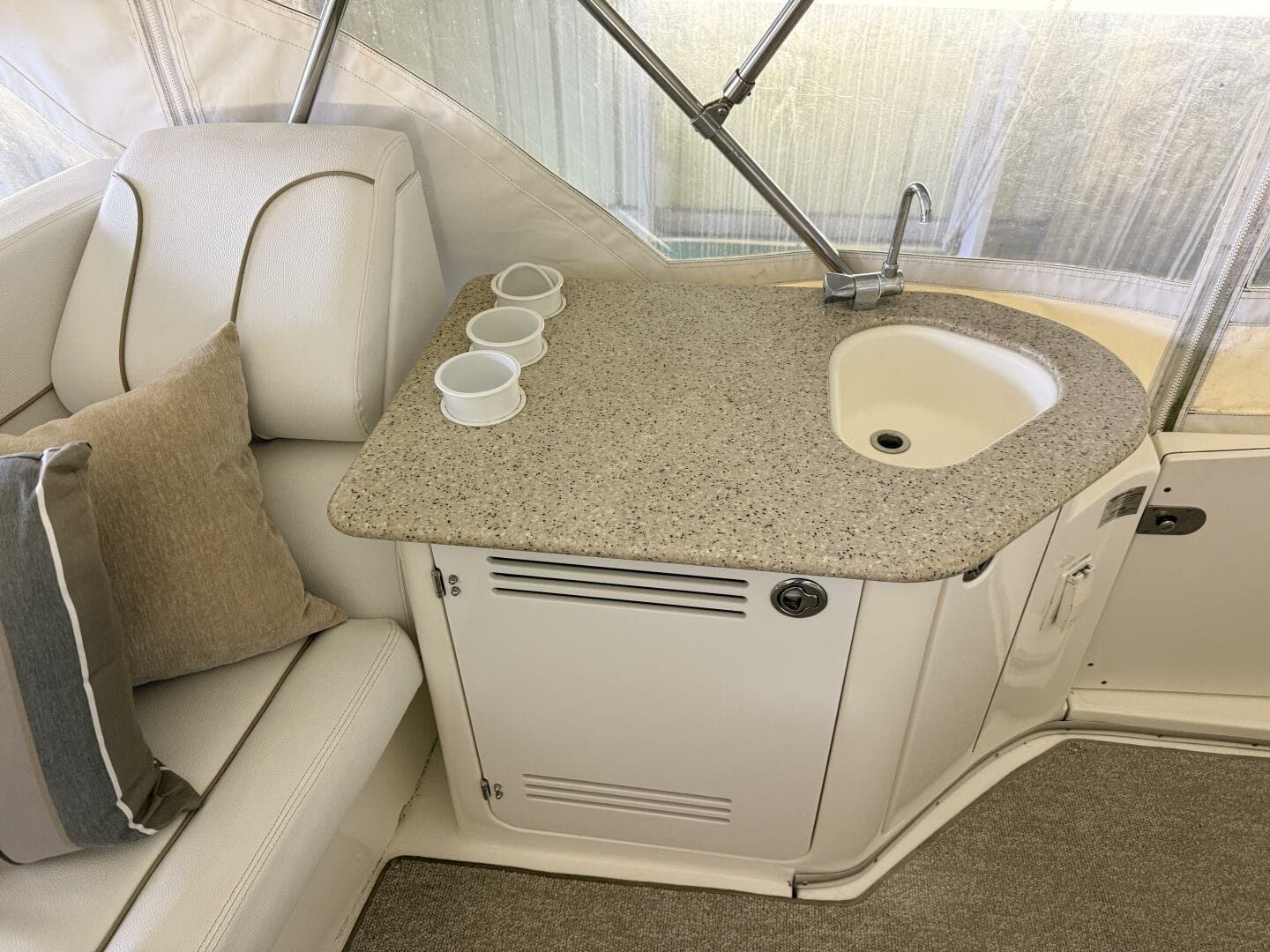 2006 Silverton 38 Sport Bridge