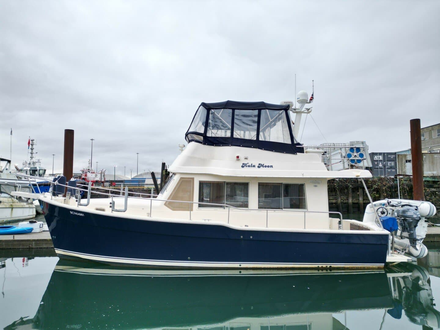 2006 Mainship 34 Trawler