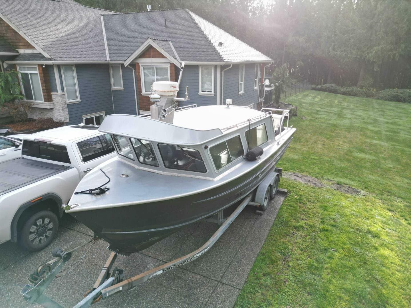 1998 Coastal Craft CC25V22