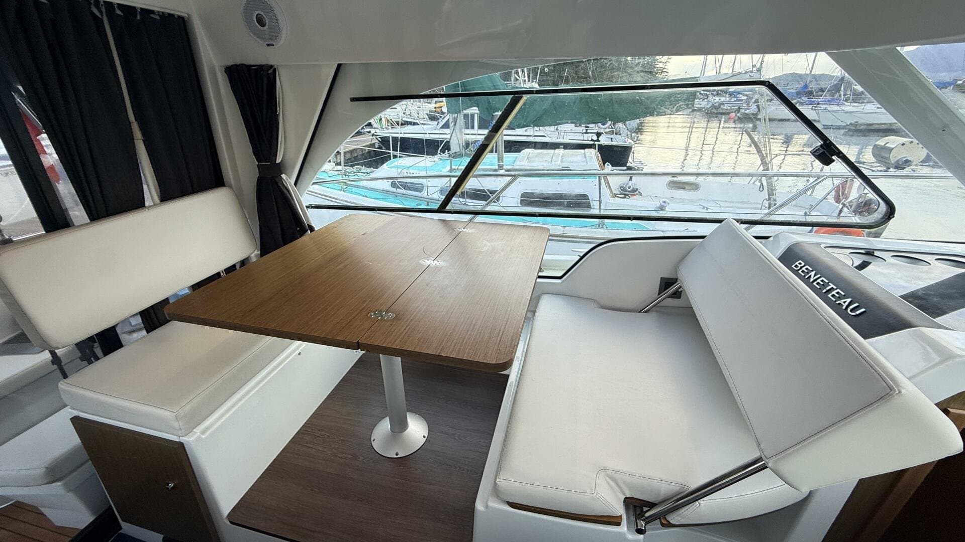 2020 Beneteau Antares 27