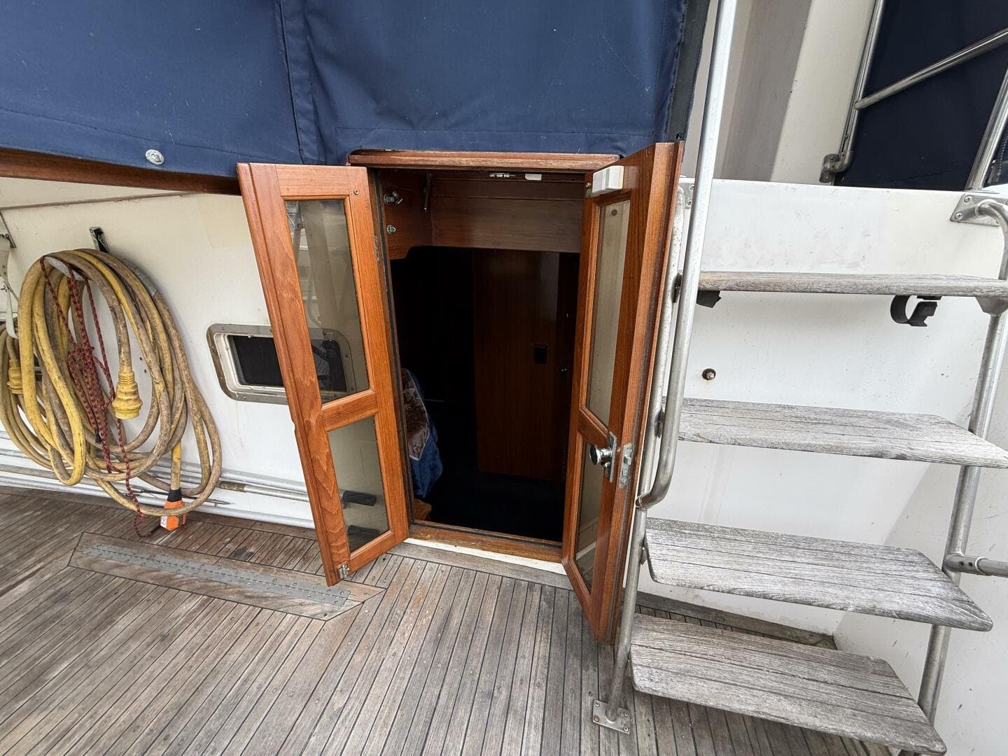 1989 Jefferson 52 Victory Yacht