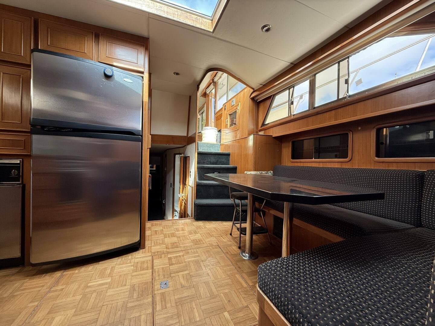 1989 Jefferson 52 Victory Yacht