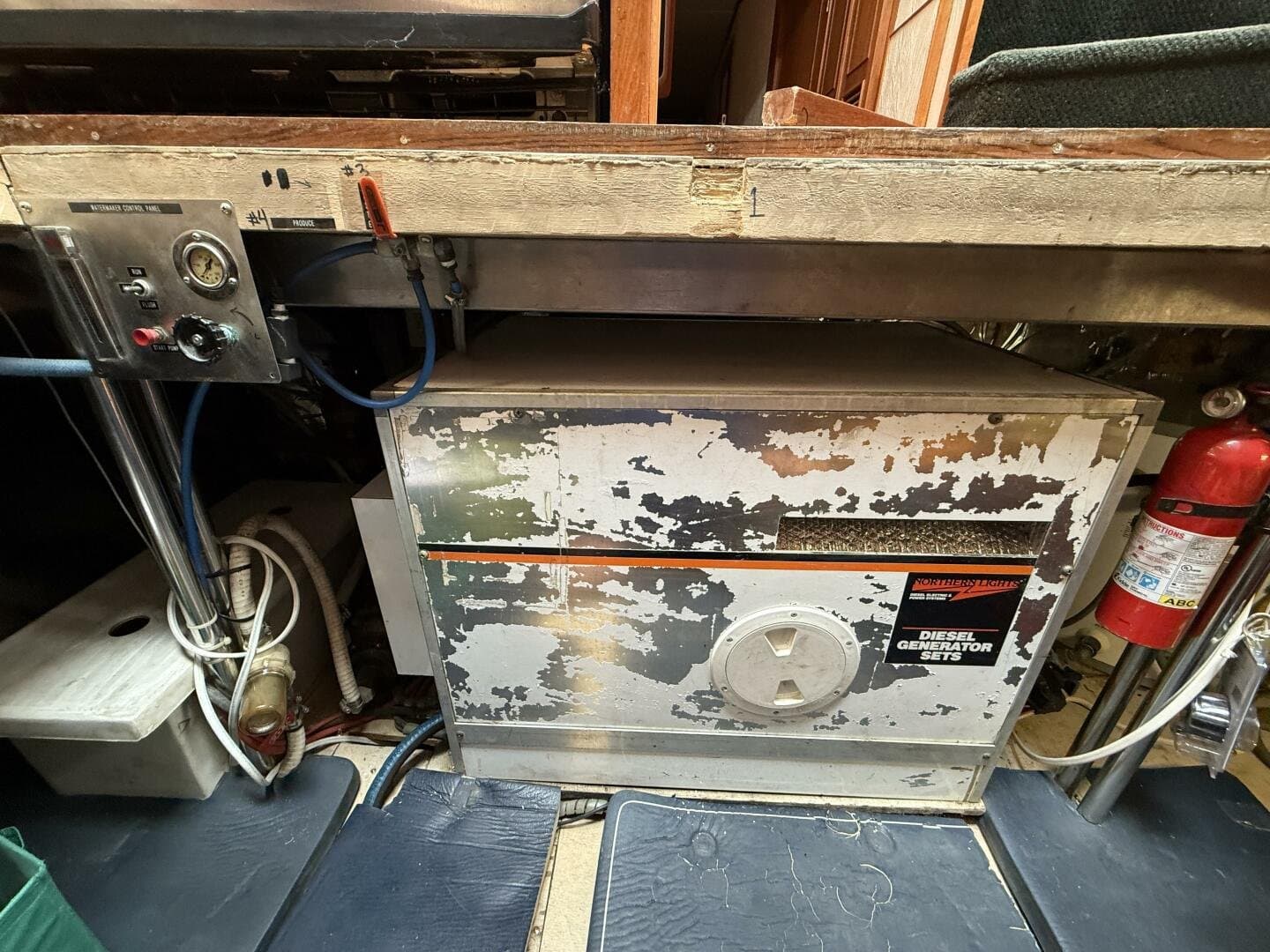 1989 Jefferson 52 Victory Yacht