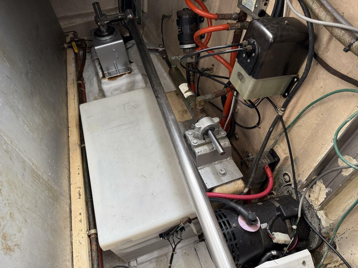 1989 Jefferson 52 Victory Yacht