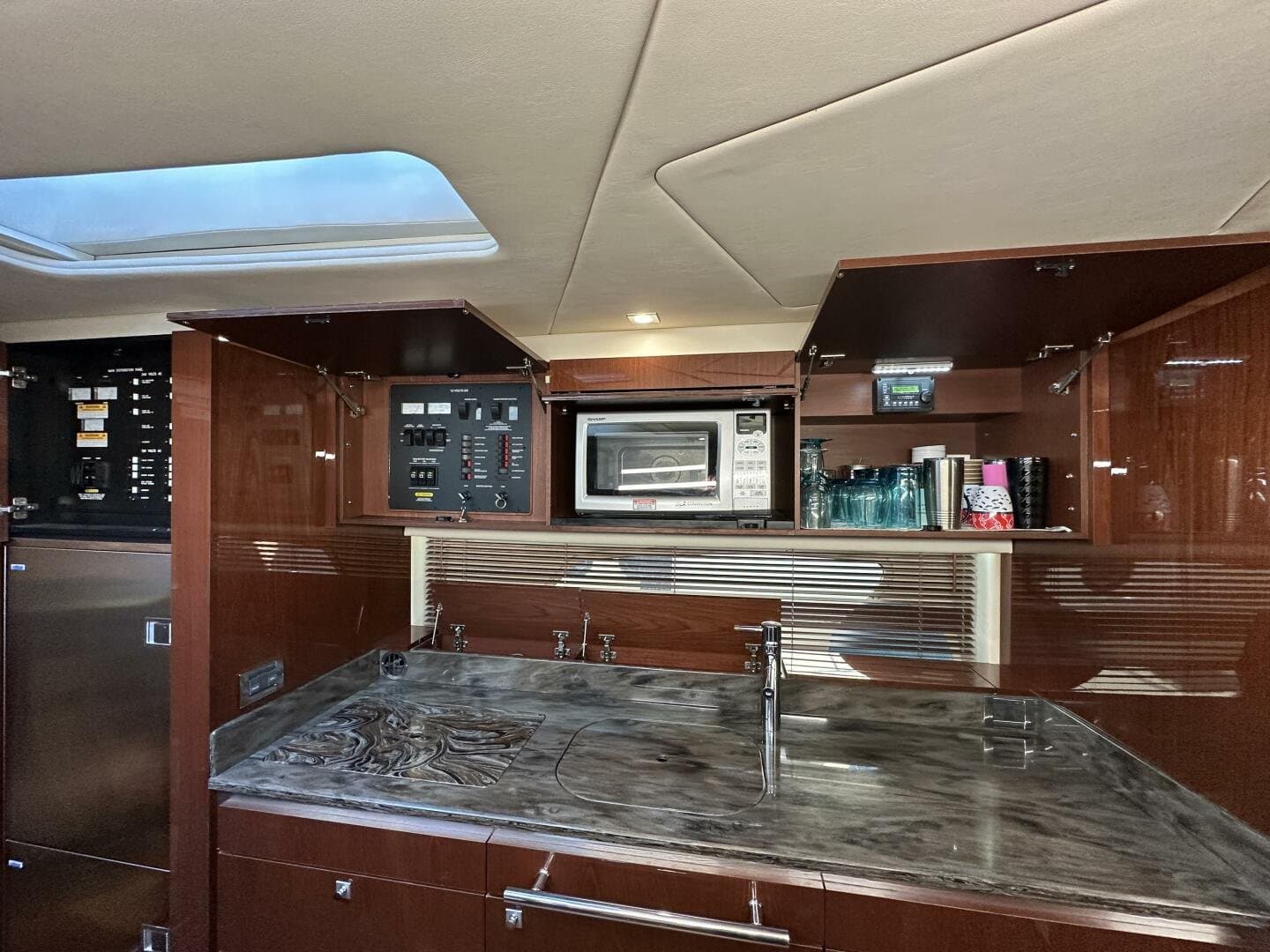 2012 Sea Ray 470 Sundancer