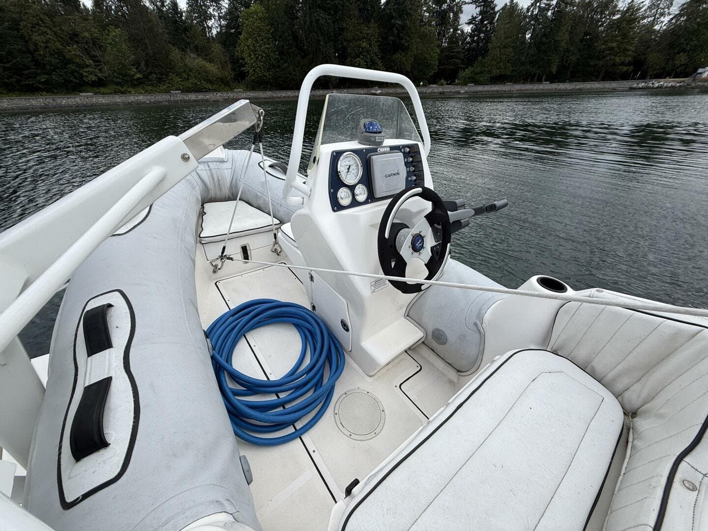 2006 Meridian 411 Sedan Bridge