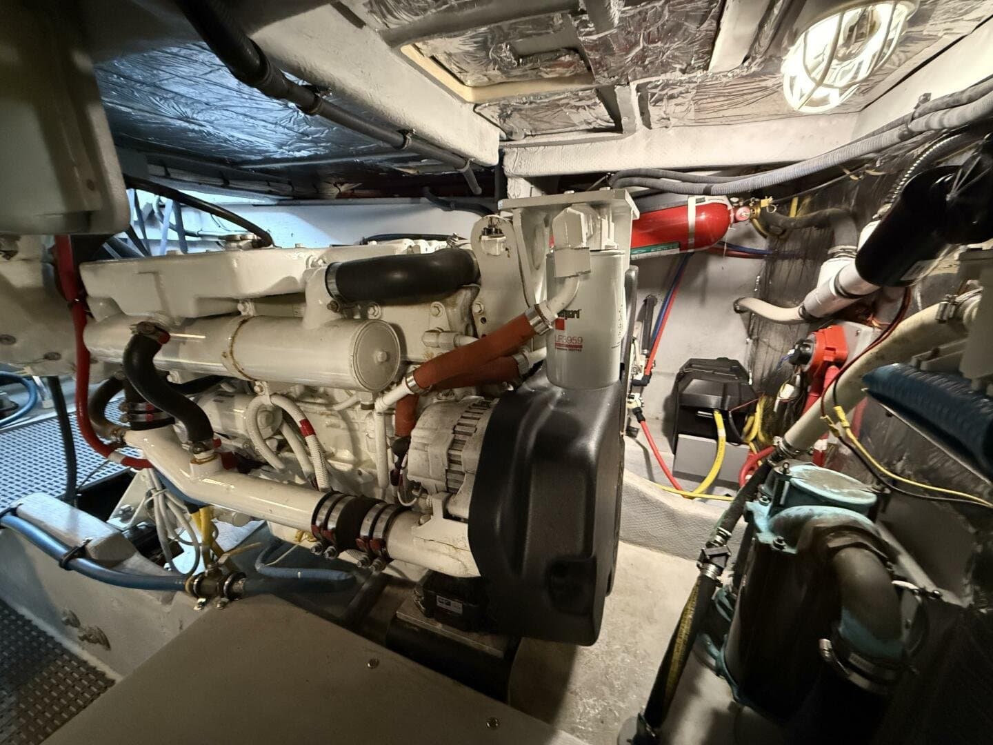 2006 Meridian 411 Sedan Bridge