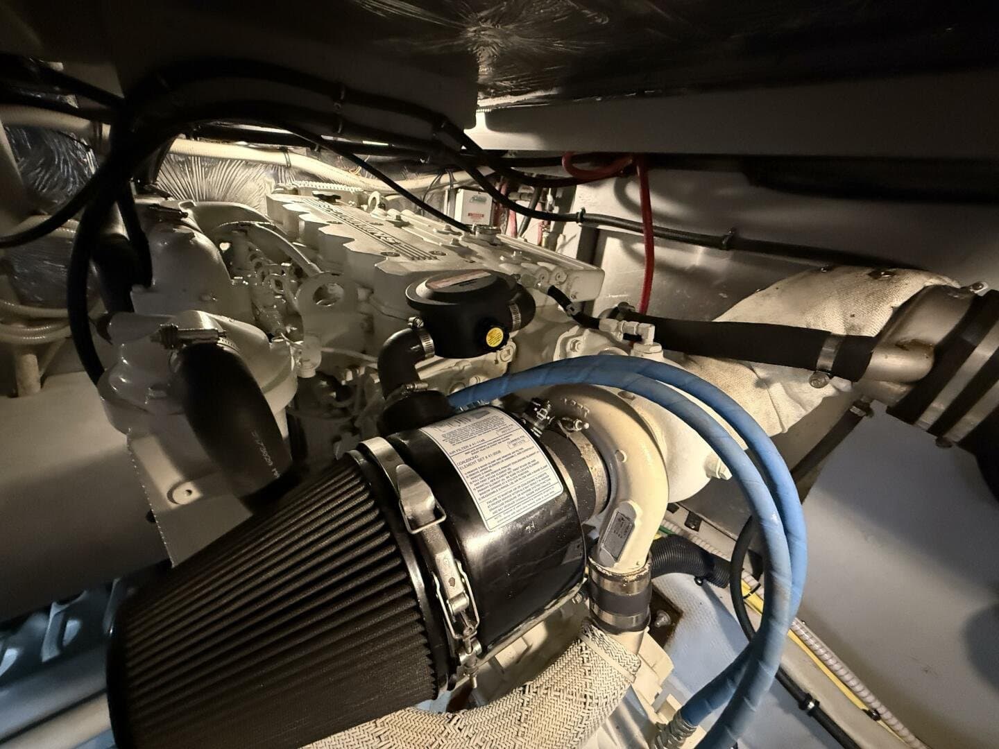 2006 Meridian 411 Sedan Bridge