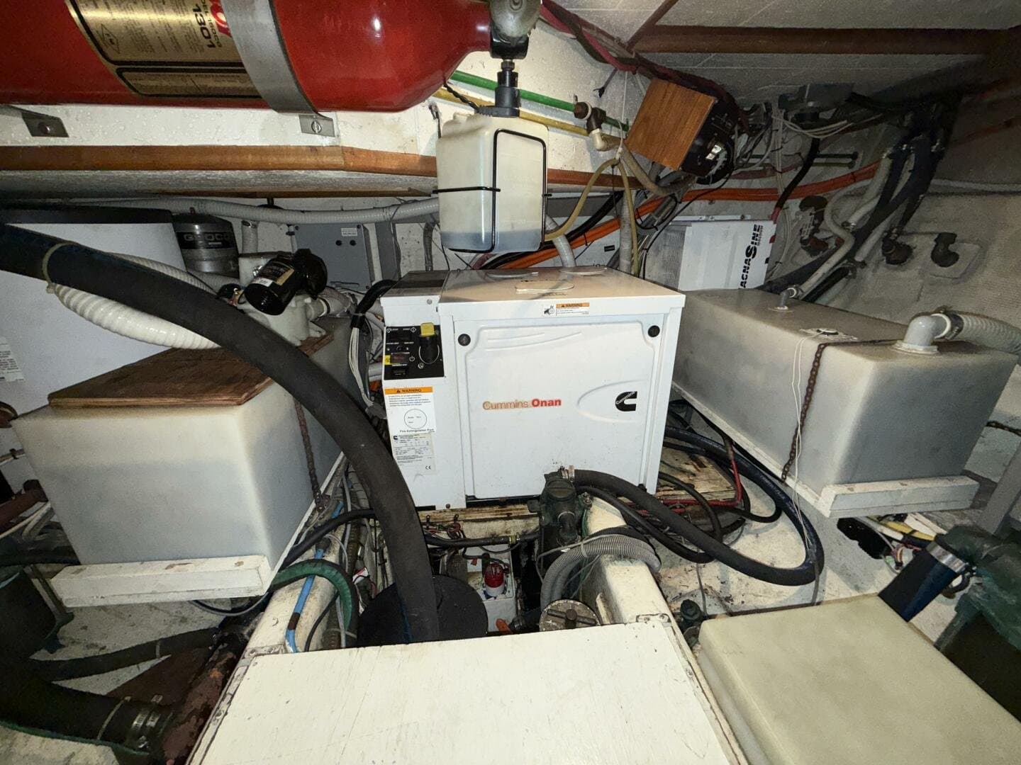 1988 Ocean Alexander 40 Tri Cabin