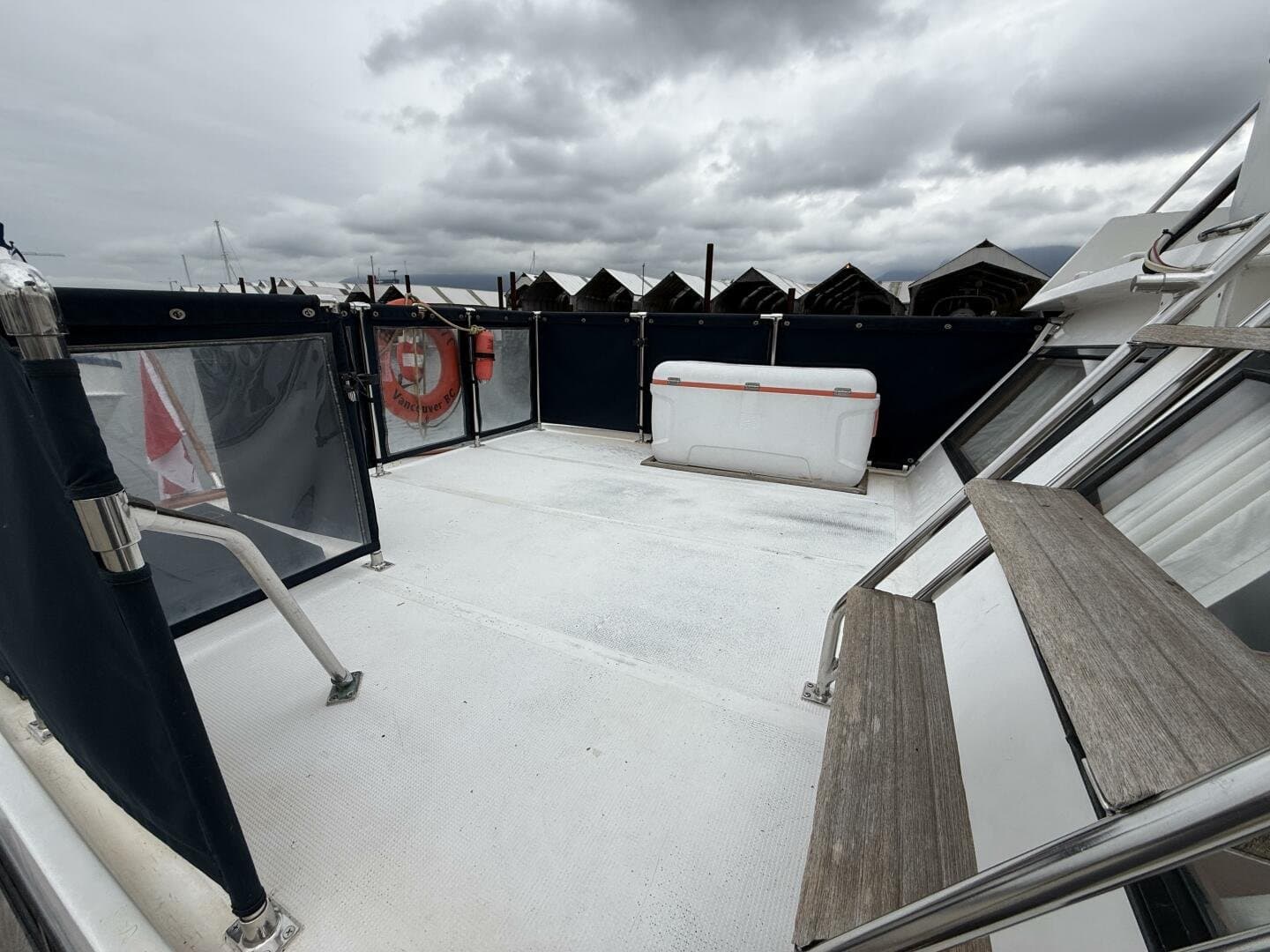 1988 Ocean Alexander 40 Tri Cabin