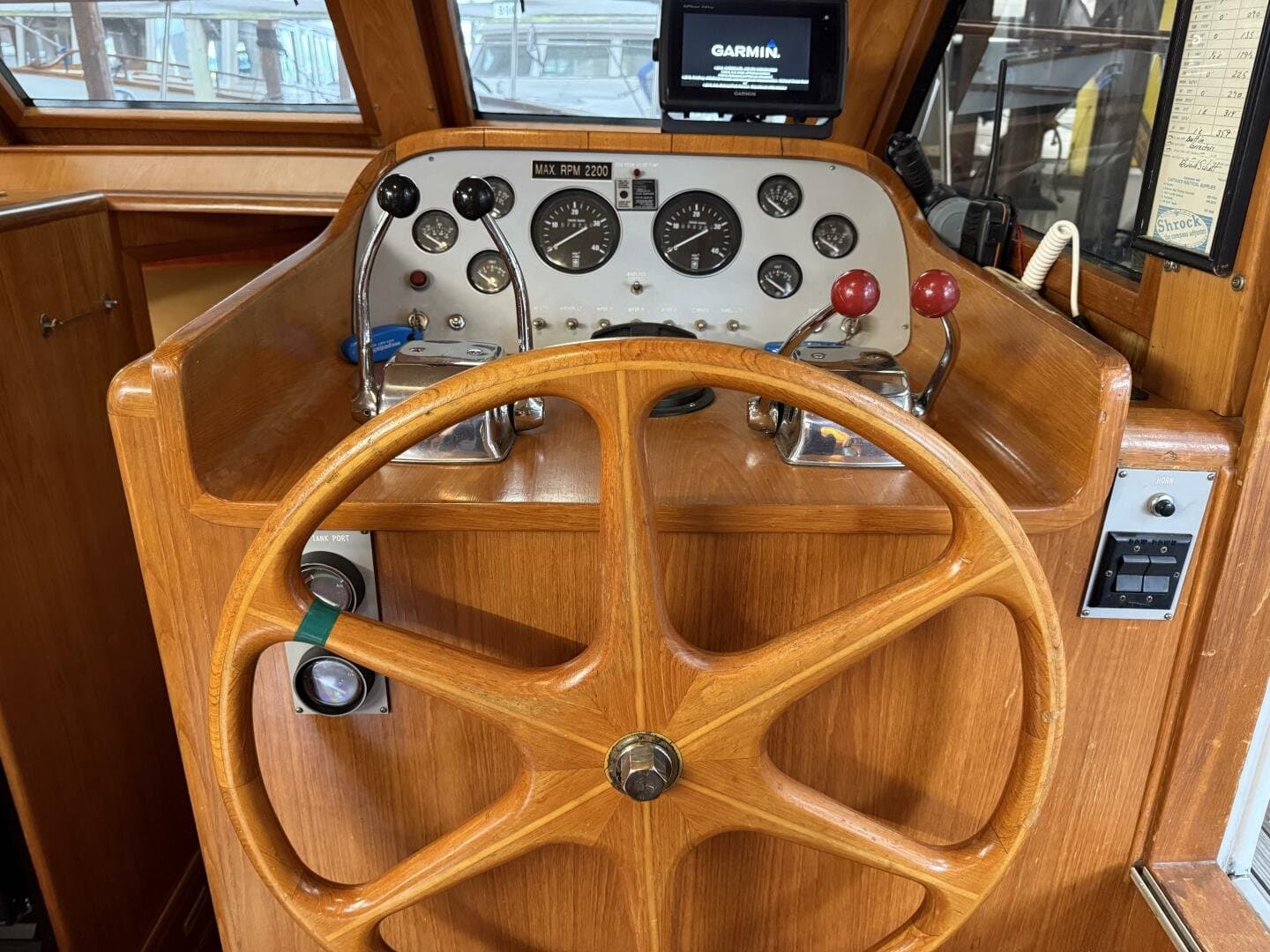 1988 Ocean Alexander 40 Tri Cabin