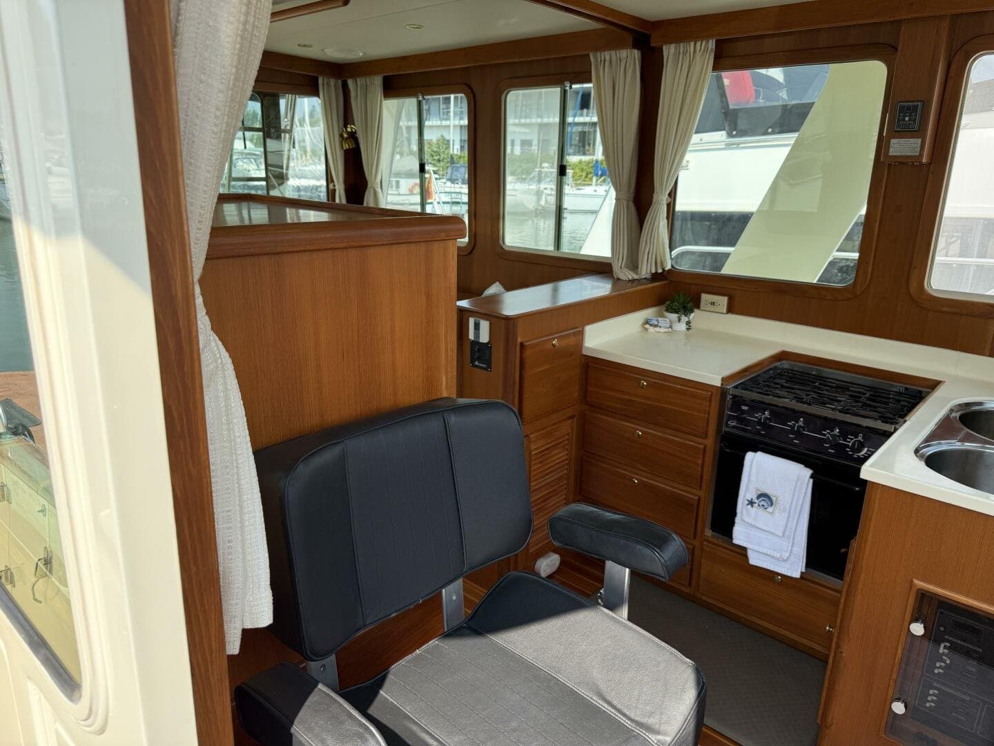 2011 North Pacific 38 Sedan