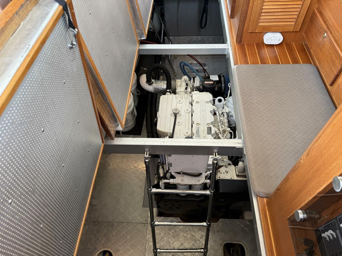 2011 North Pacific 38 Sedan