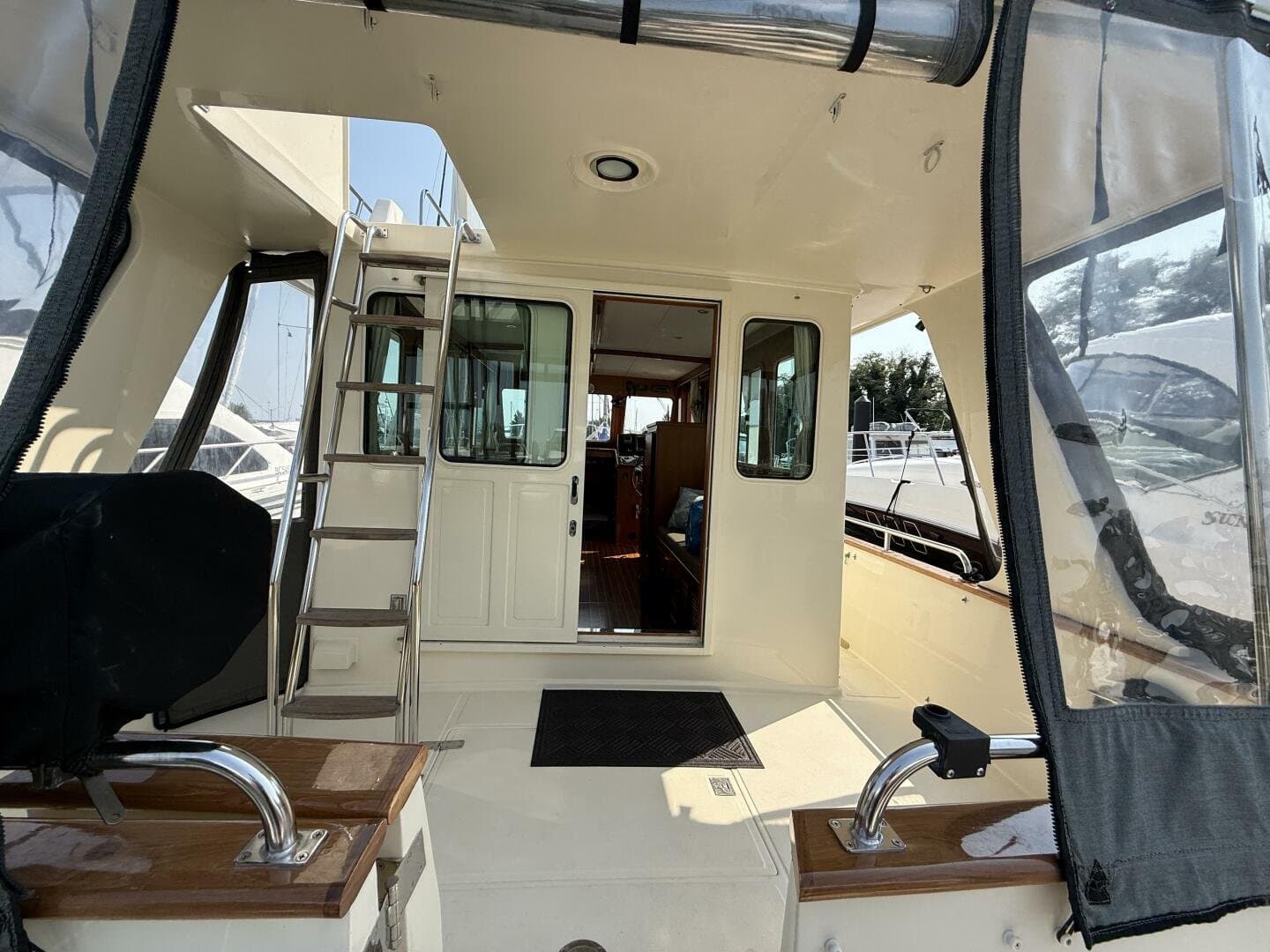 2011 North Pacific 38 Sedan