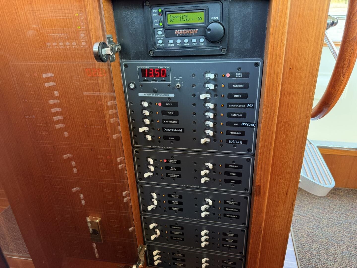 2011 North Pacific 38 Sedan