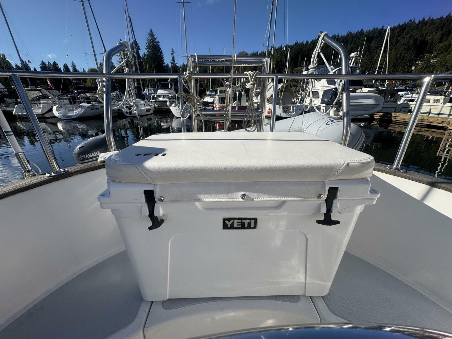 1981 Truant 37 Raised Pilothouse