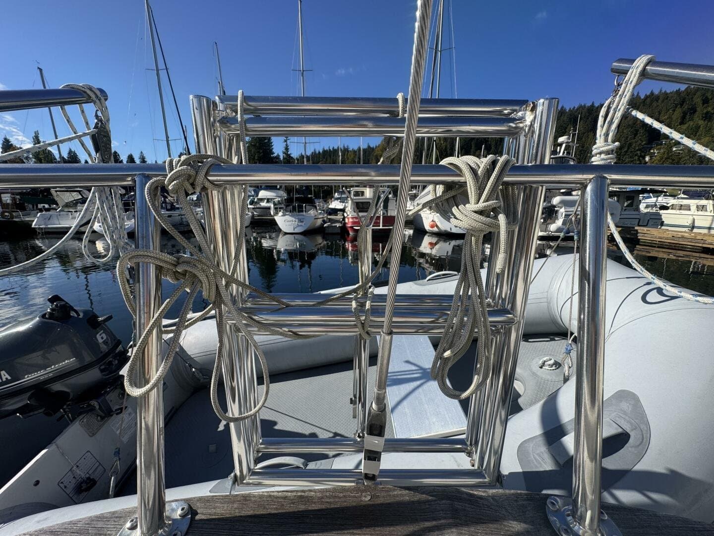 1981 Truant 37 Raised Pilothouse