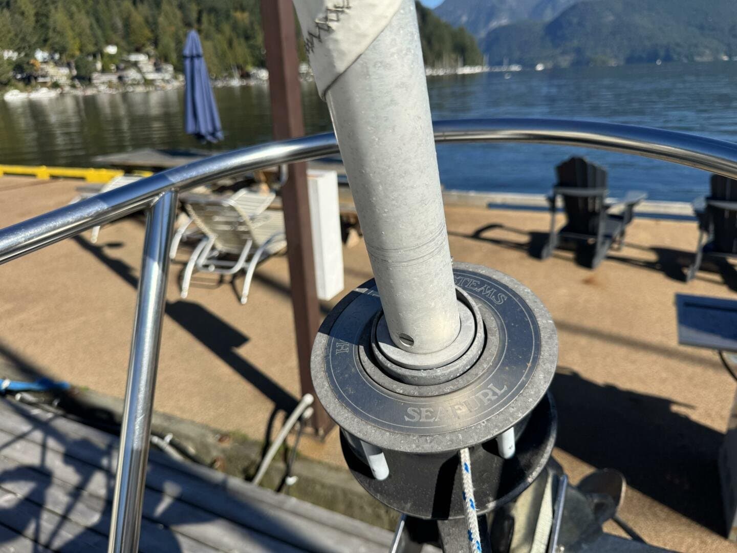 1981 Truant 37 Raised Pilothouse