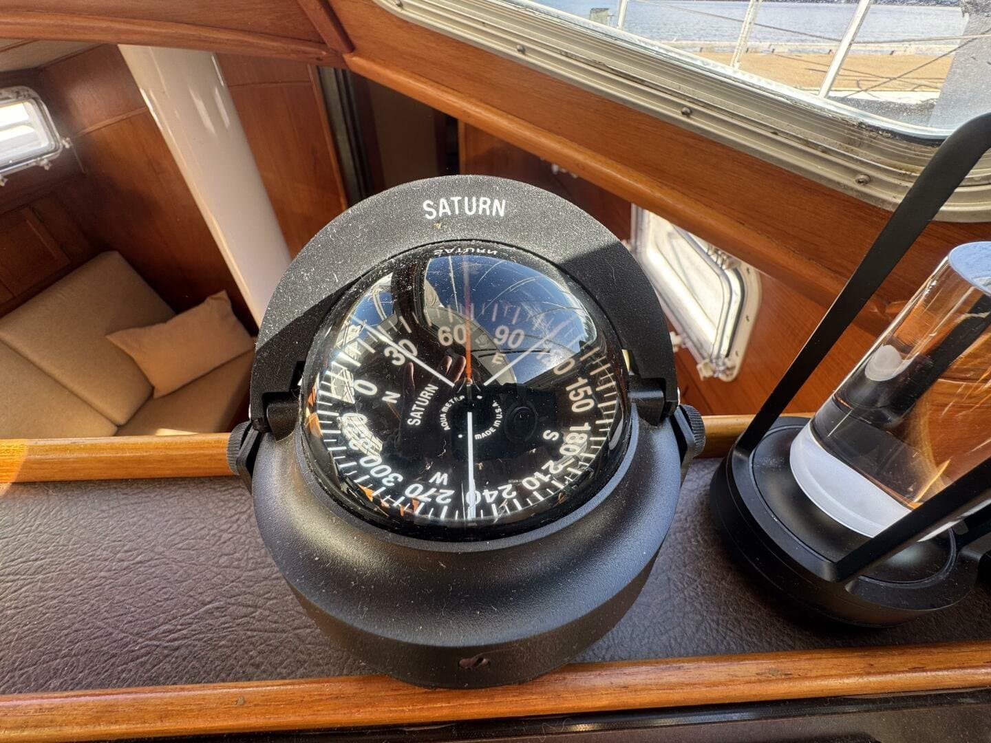 1981 Truant 37 Raised Pilothouse