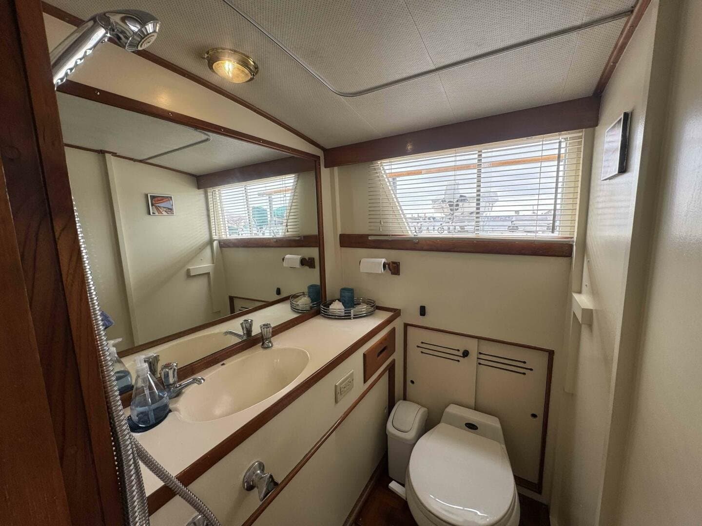 1974 Grand Banks 36 Classic