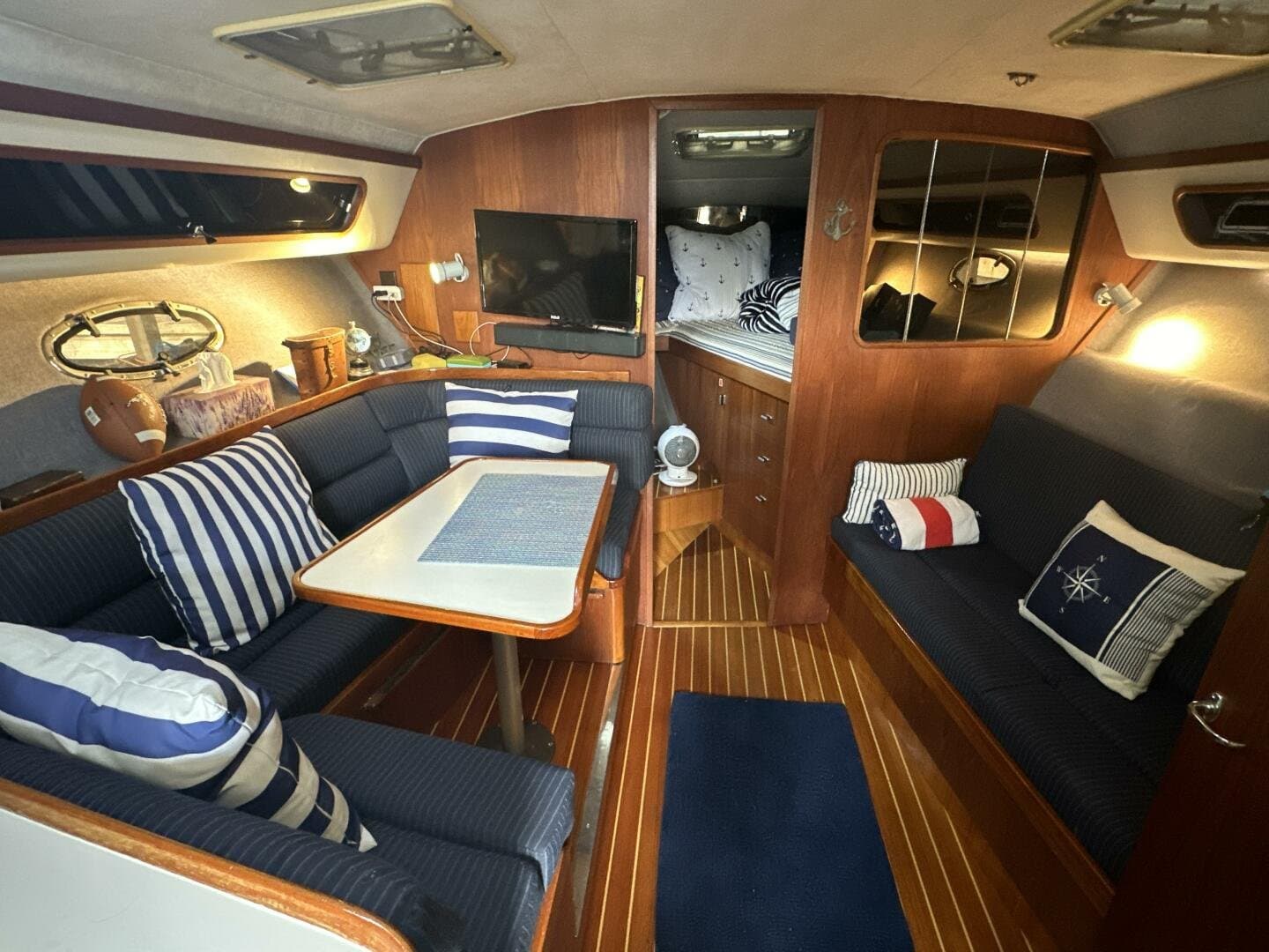 1988 Tiara Yachts 3300 Open