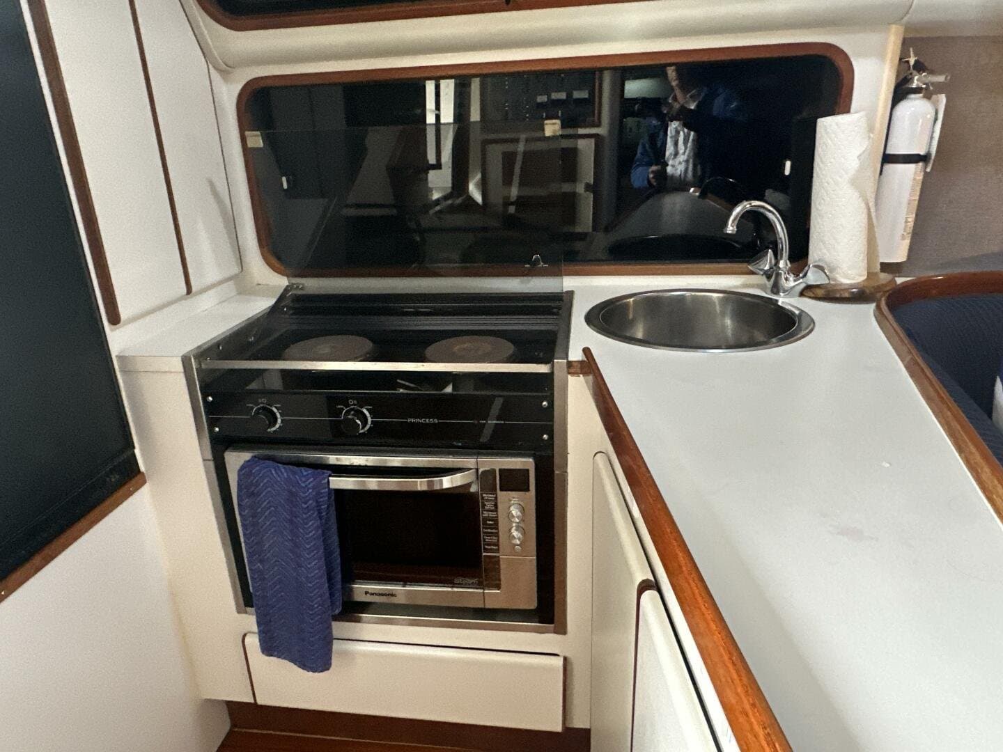 1988 Tiara Yachts 3300 Open