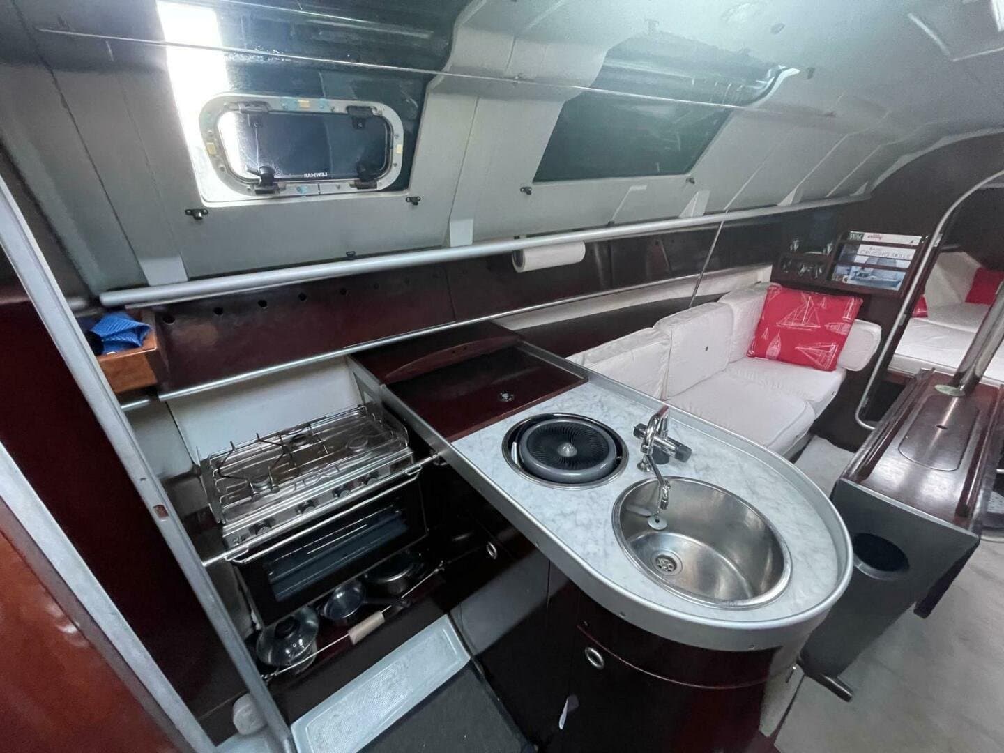 1990 Beneteau 32 First