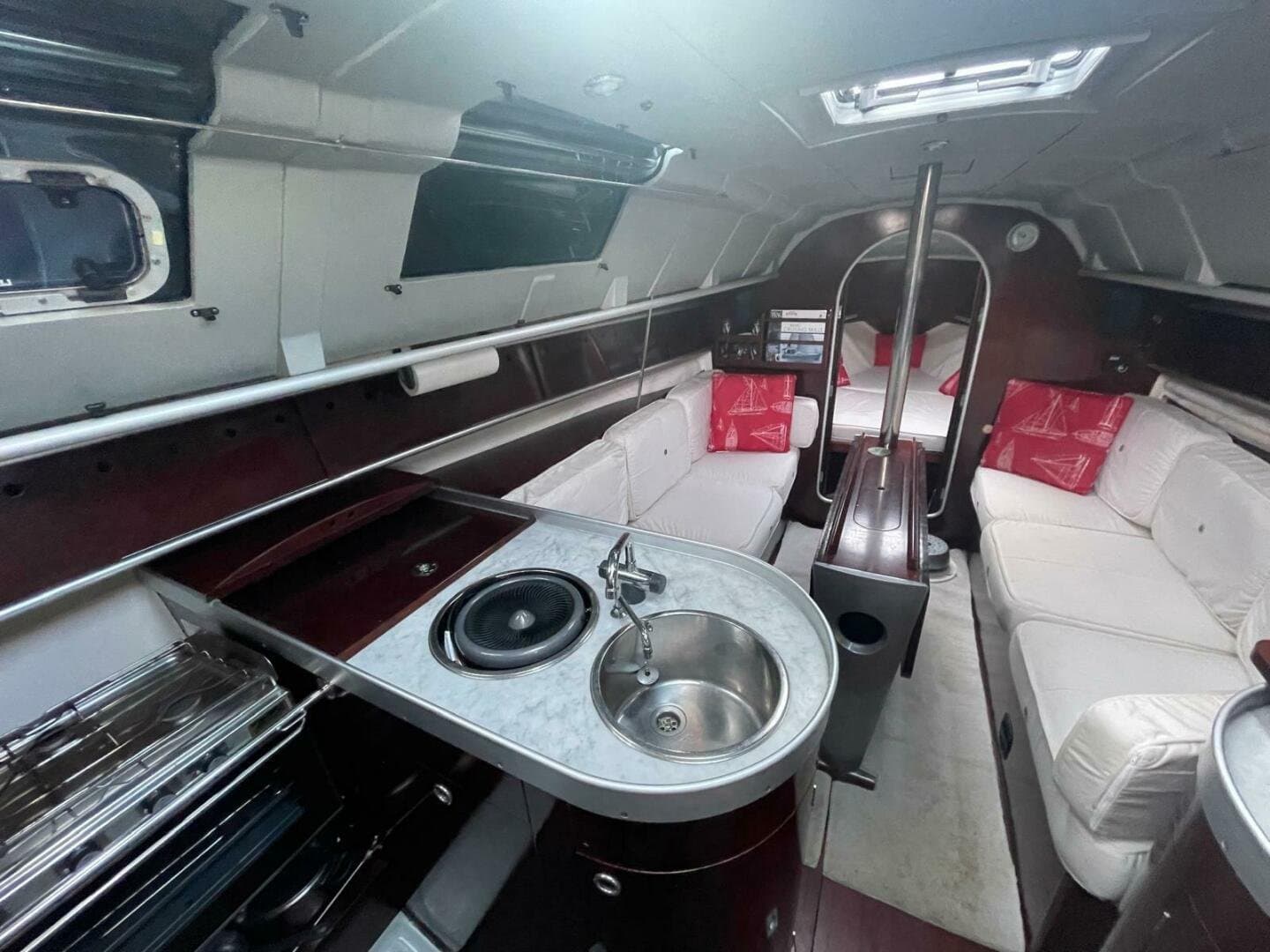 1990 Beneteau 32 First