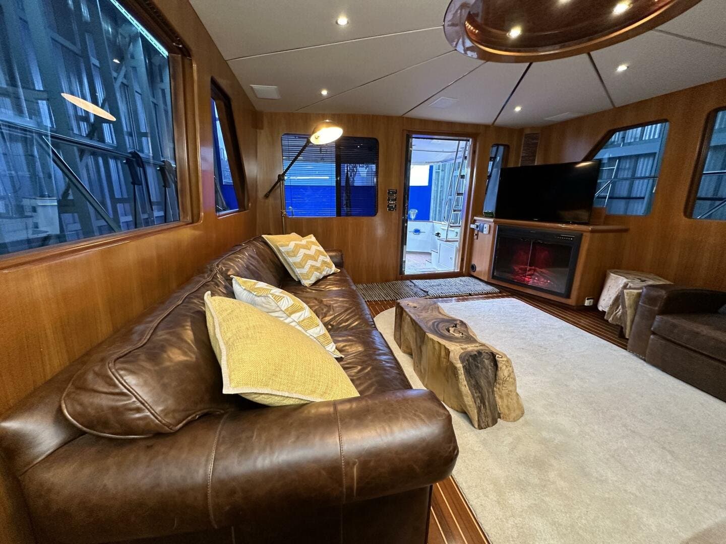 2004 Ocean Alexander 610 Pilothouse