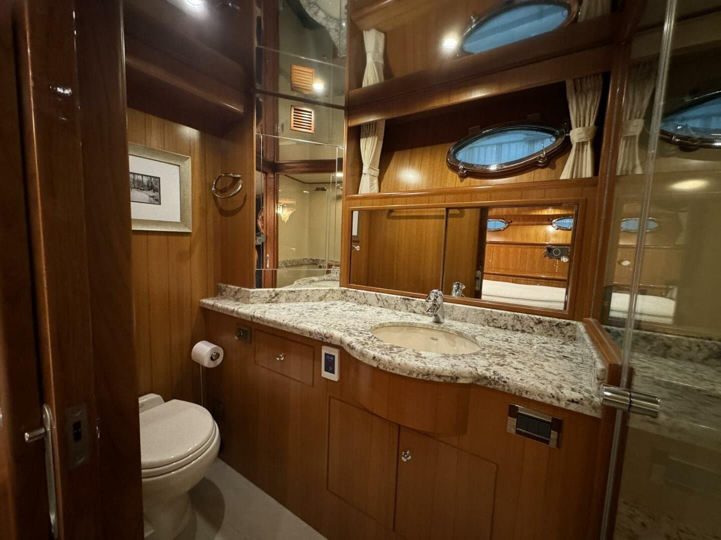 2004 Ocean Alexander 610 Pilothouse
