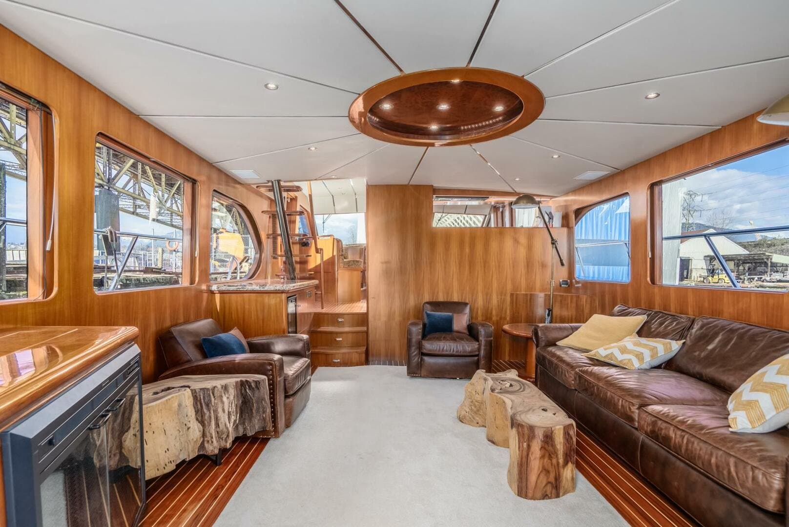 2004 Ocean Alexander 610 Pilothouse