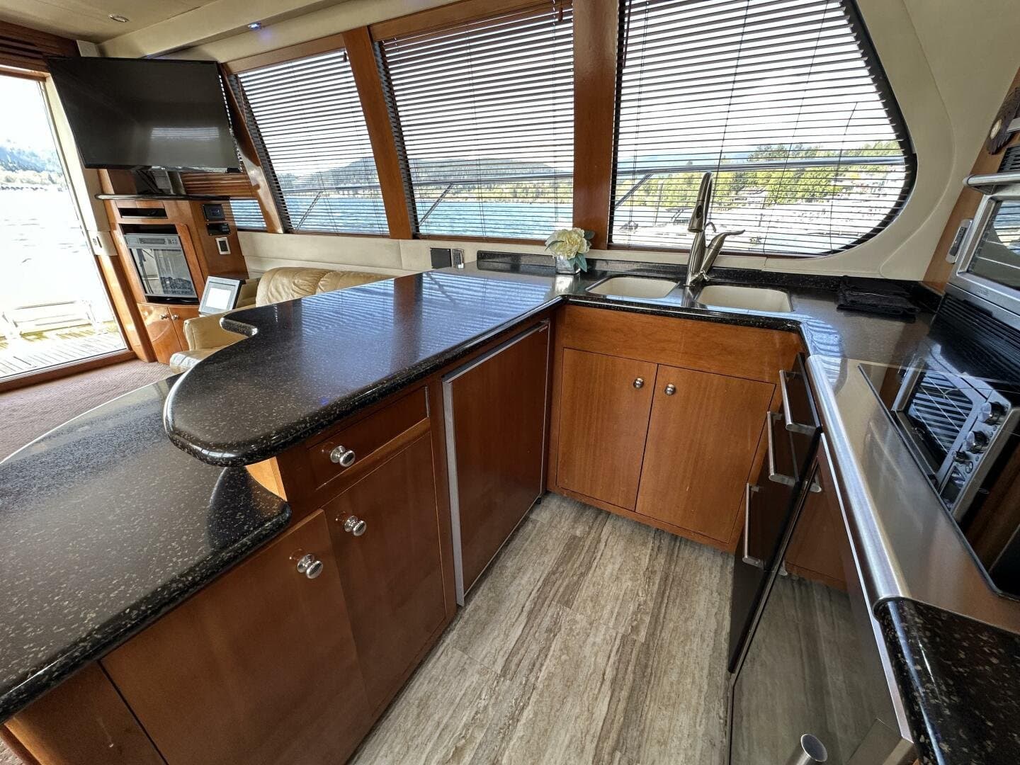2001 Carver 570 Voyager Pilothouse