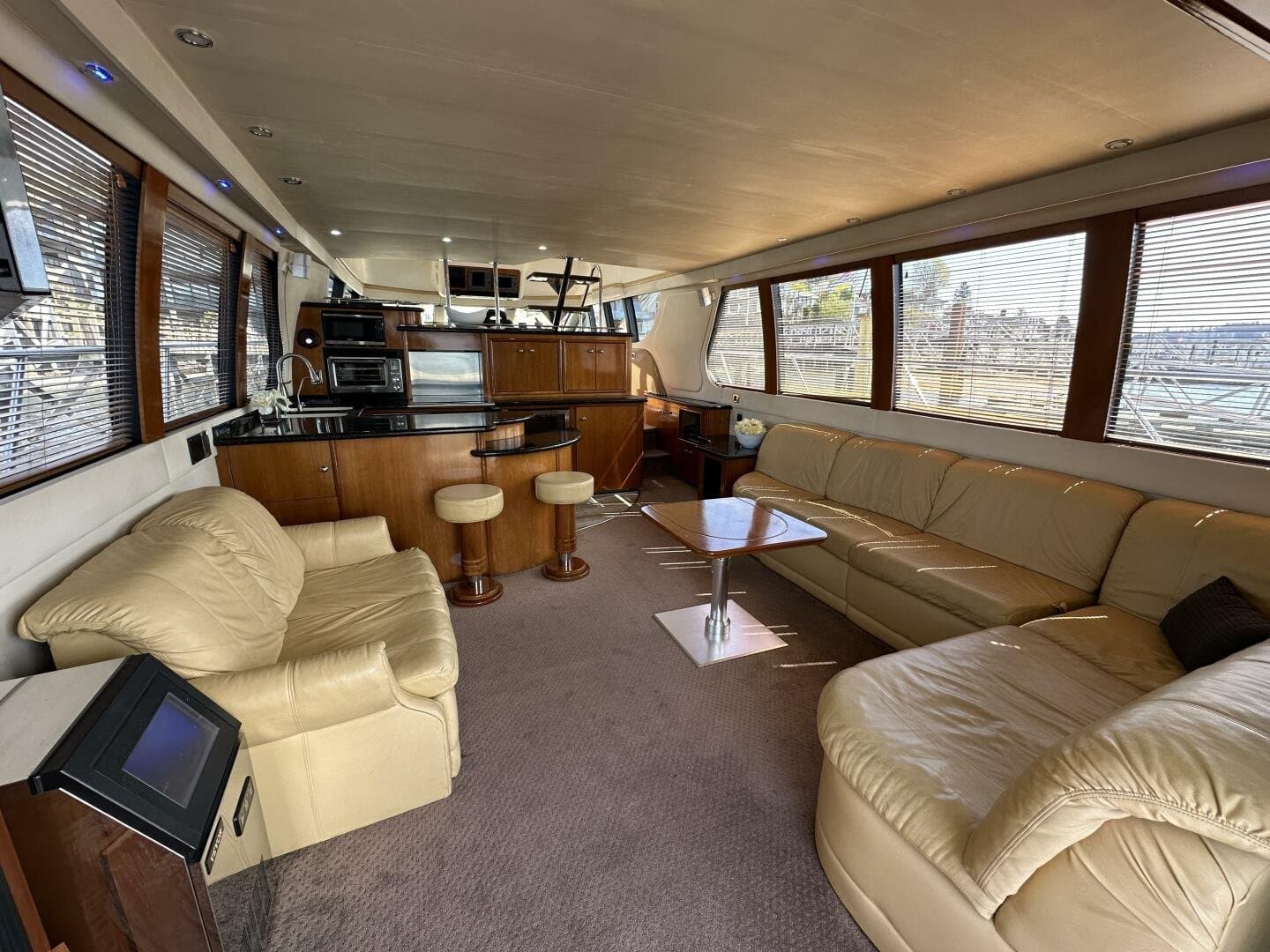 2001 Carver 570 Voyager Pilothouse