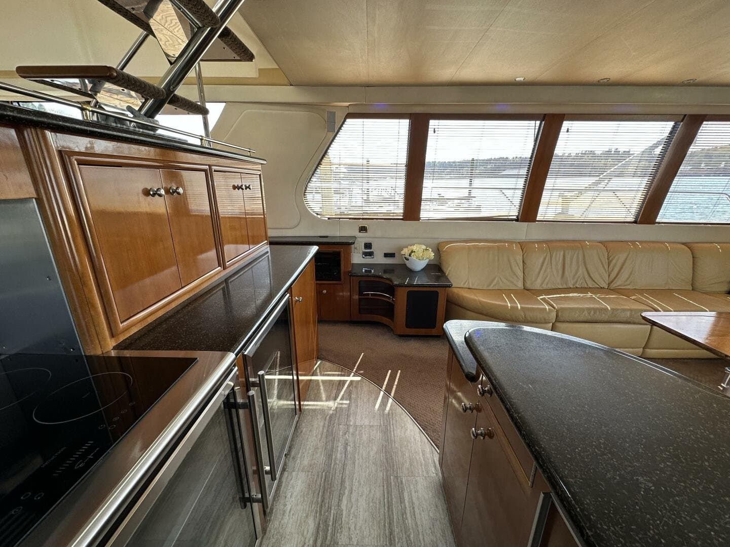 2001 Carver 570 Voyager Pilothouse