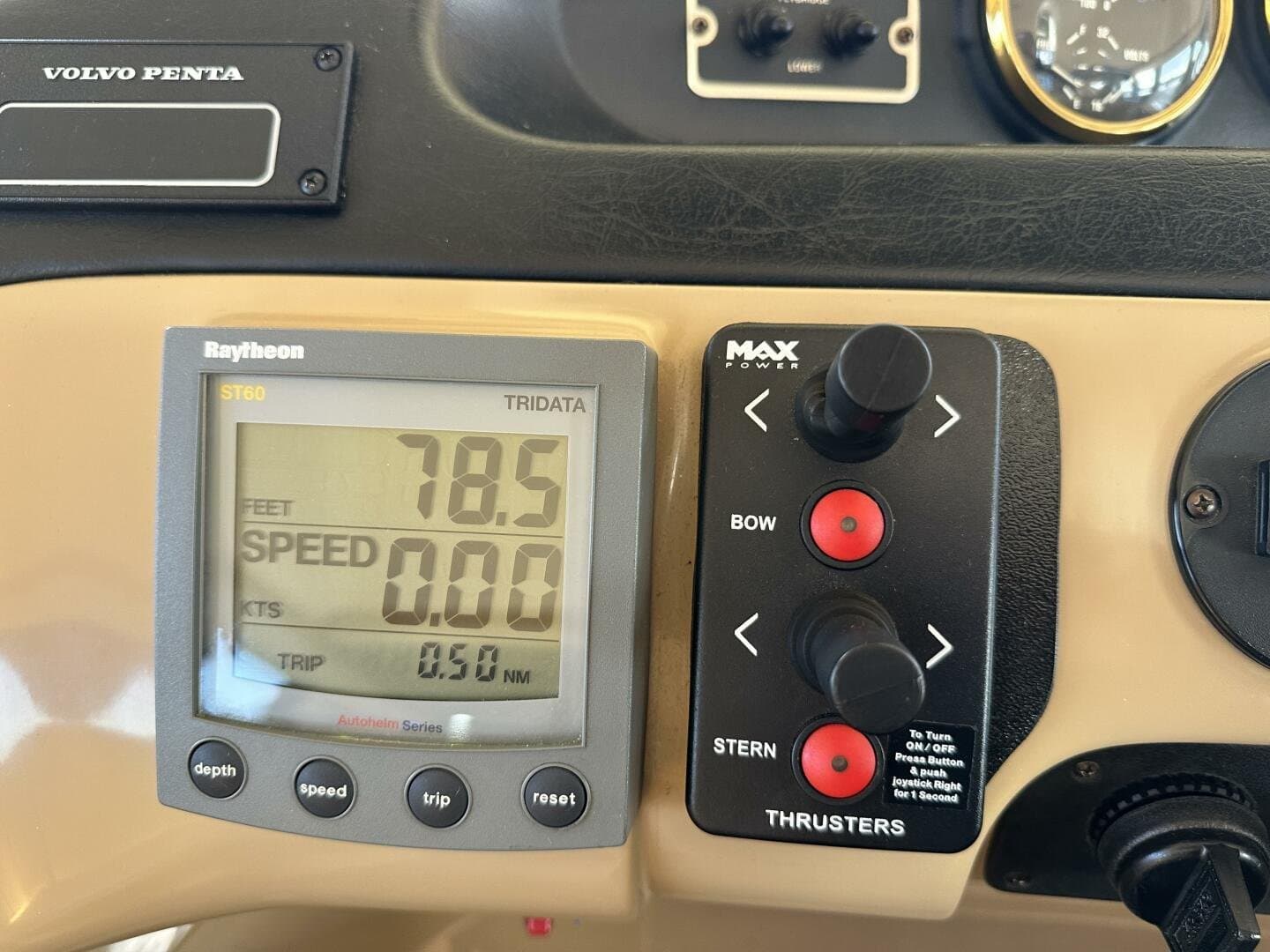 2001 Carver 570 Voyager Pilothouse