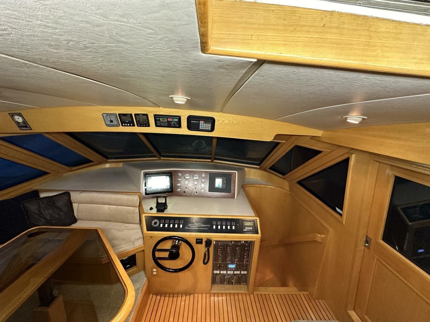 1993 Ocean Alexander 52 Pilothouse