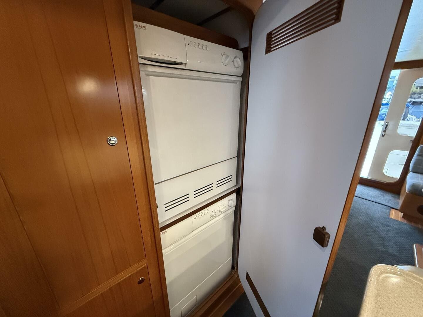 2002 Nordhavn 57