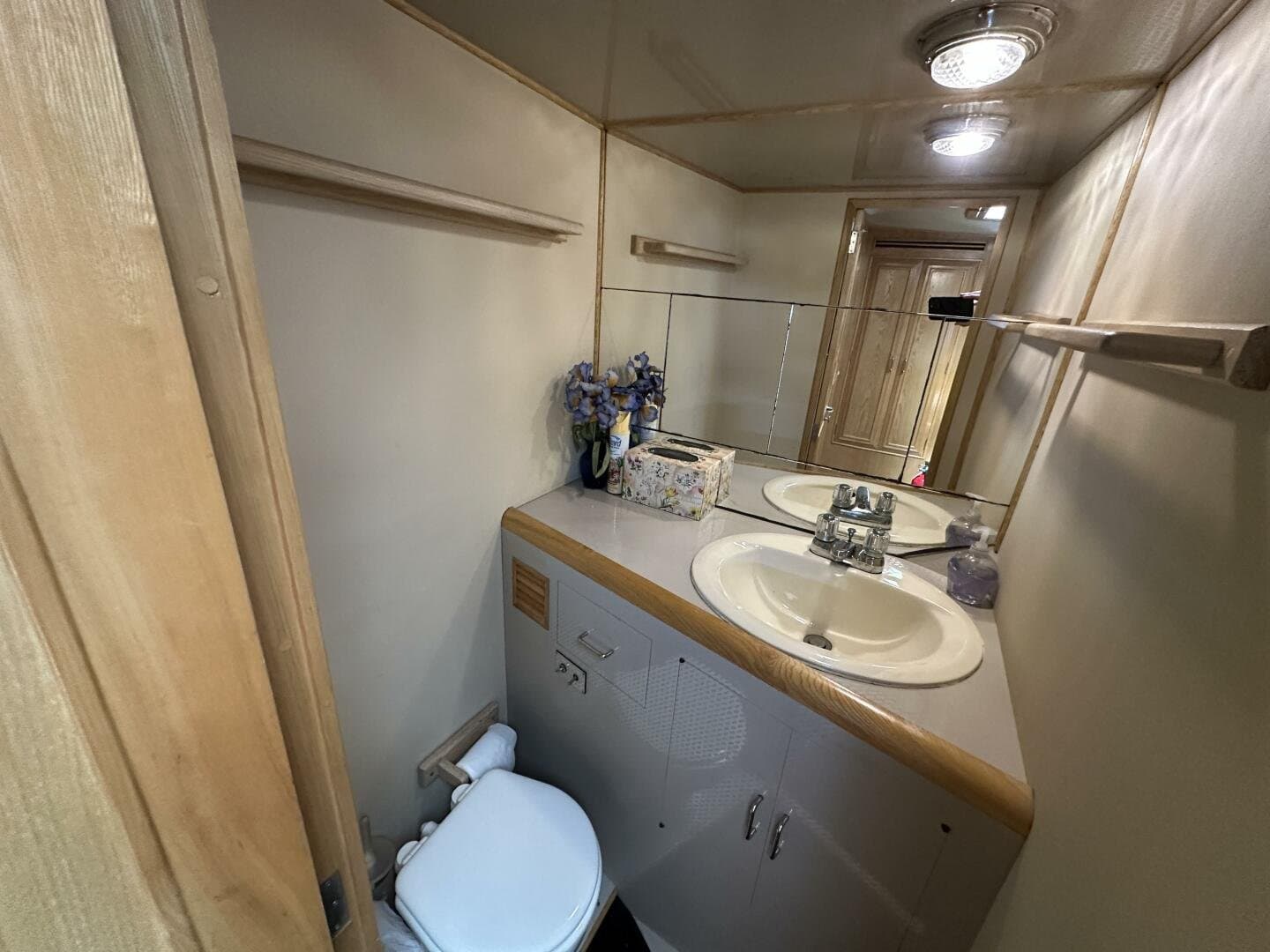 1990 Ocean Alexander 440 Sundeck