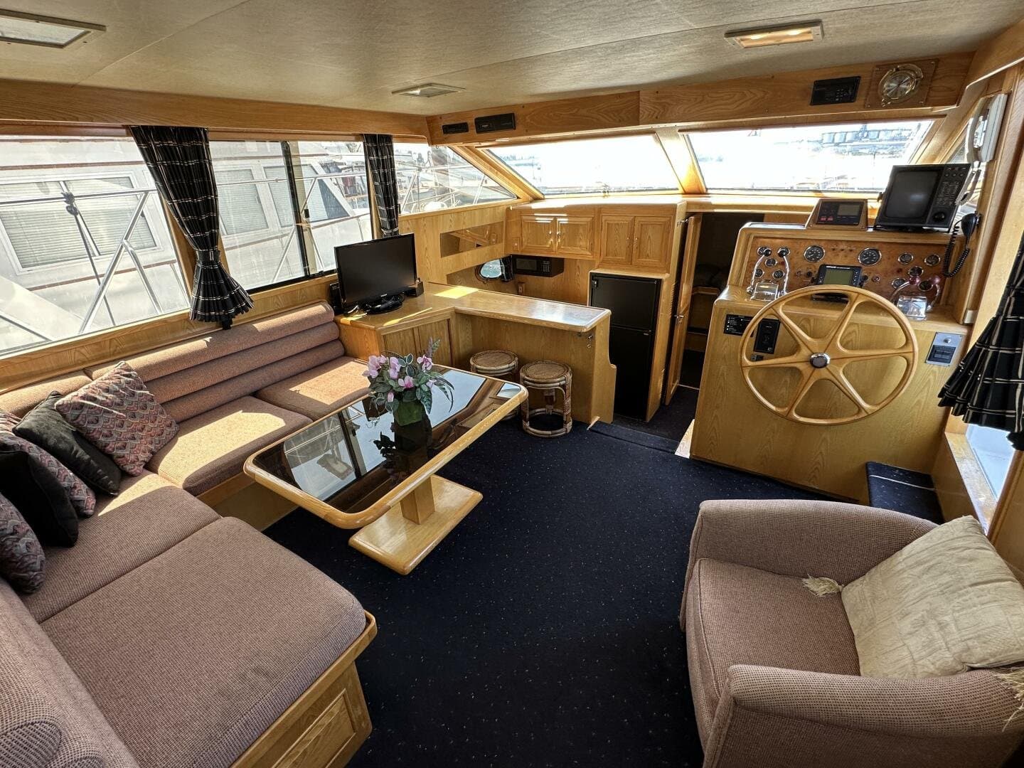 1990 Ocean Alexander 440 Sundeck