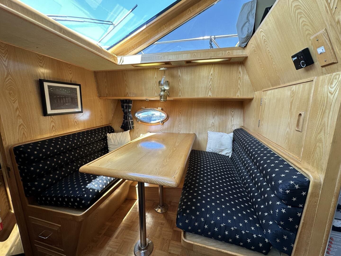 1990 Ocean Alexander 440 Sundeck