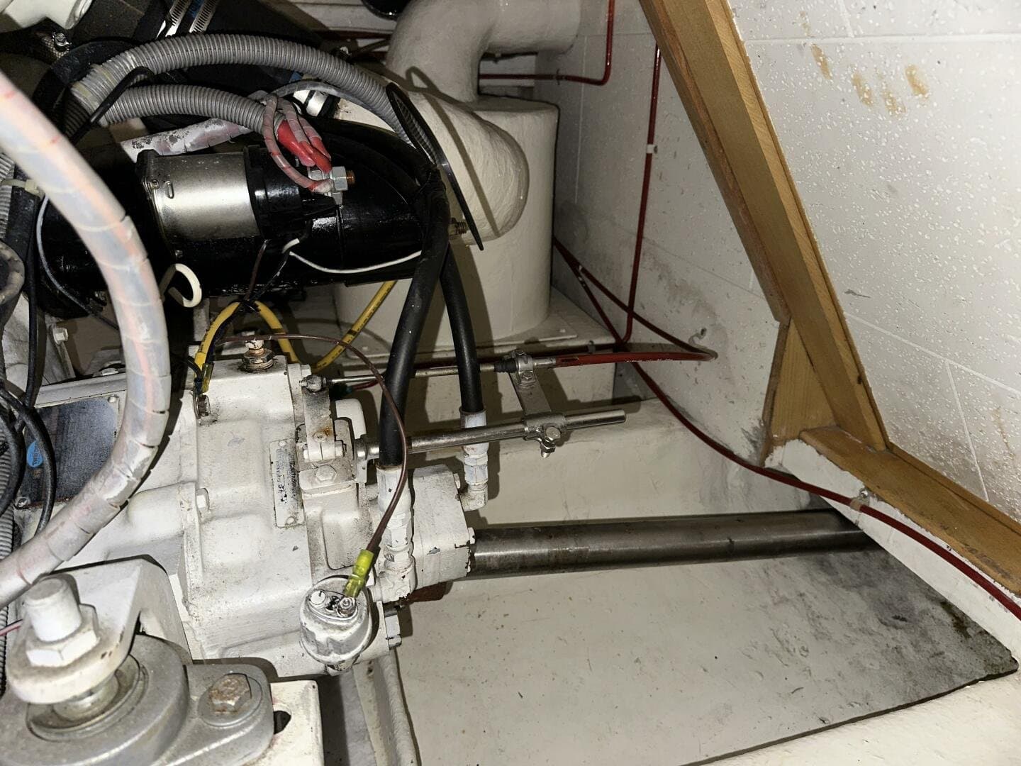 1990 Ocean Alexander 440 Sundeck