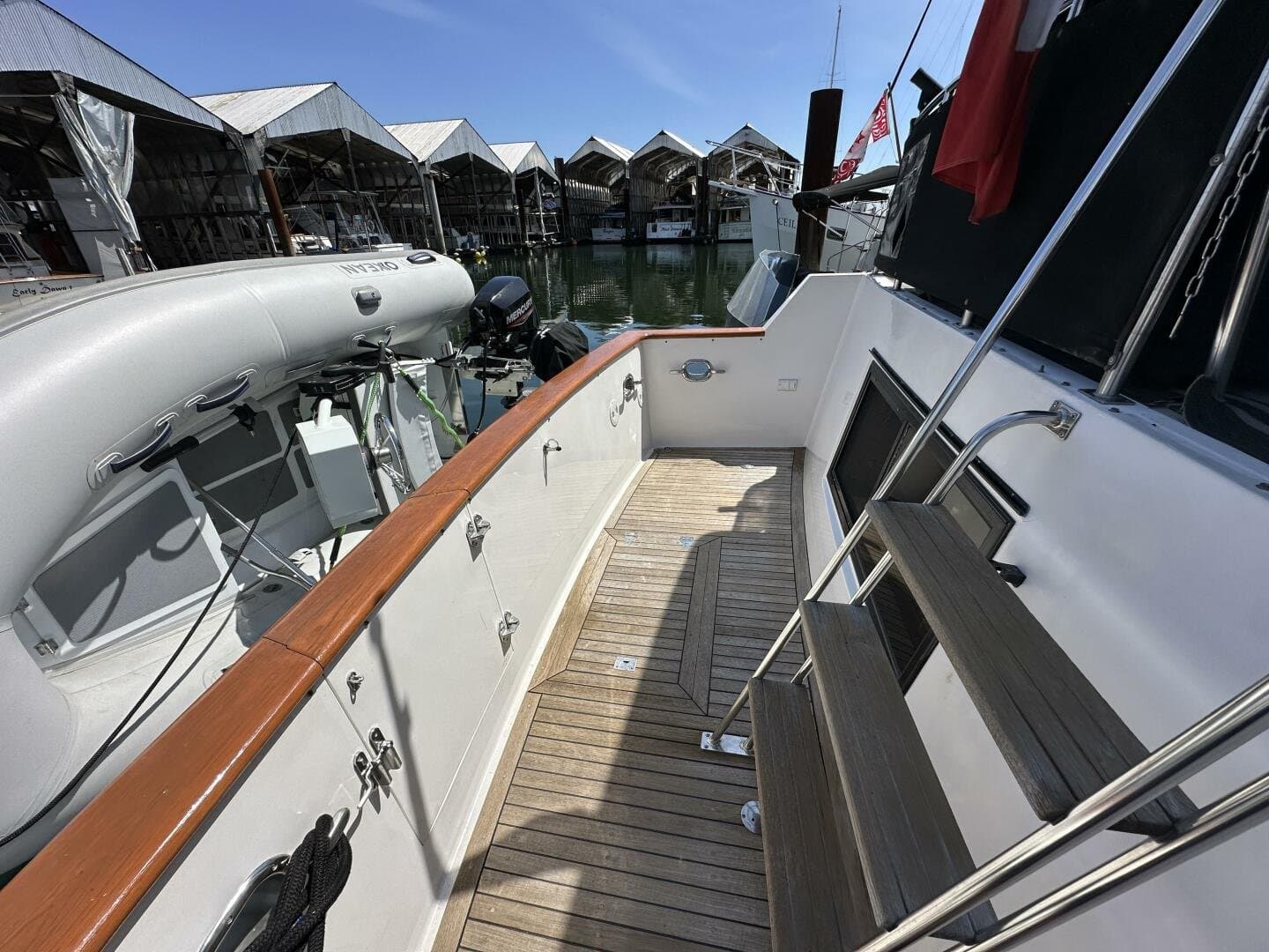 1990 Ocean Alexander 440 Sundeck